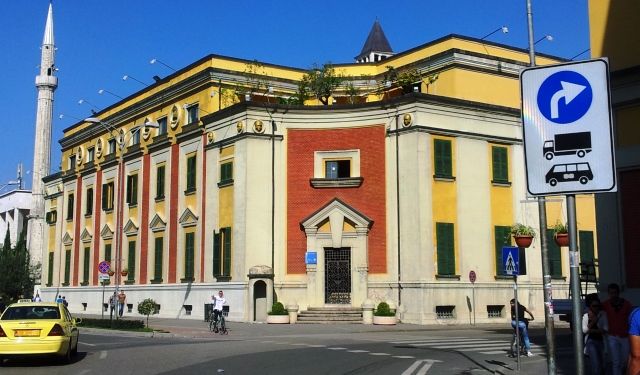 Buxheti i Tiranes 2018, sa do paguani per taksen e prones, parkimin, hapesiren